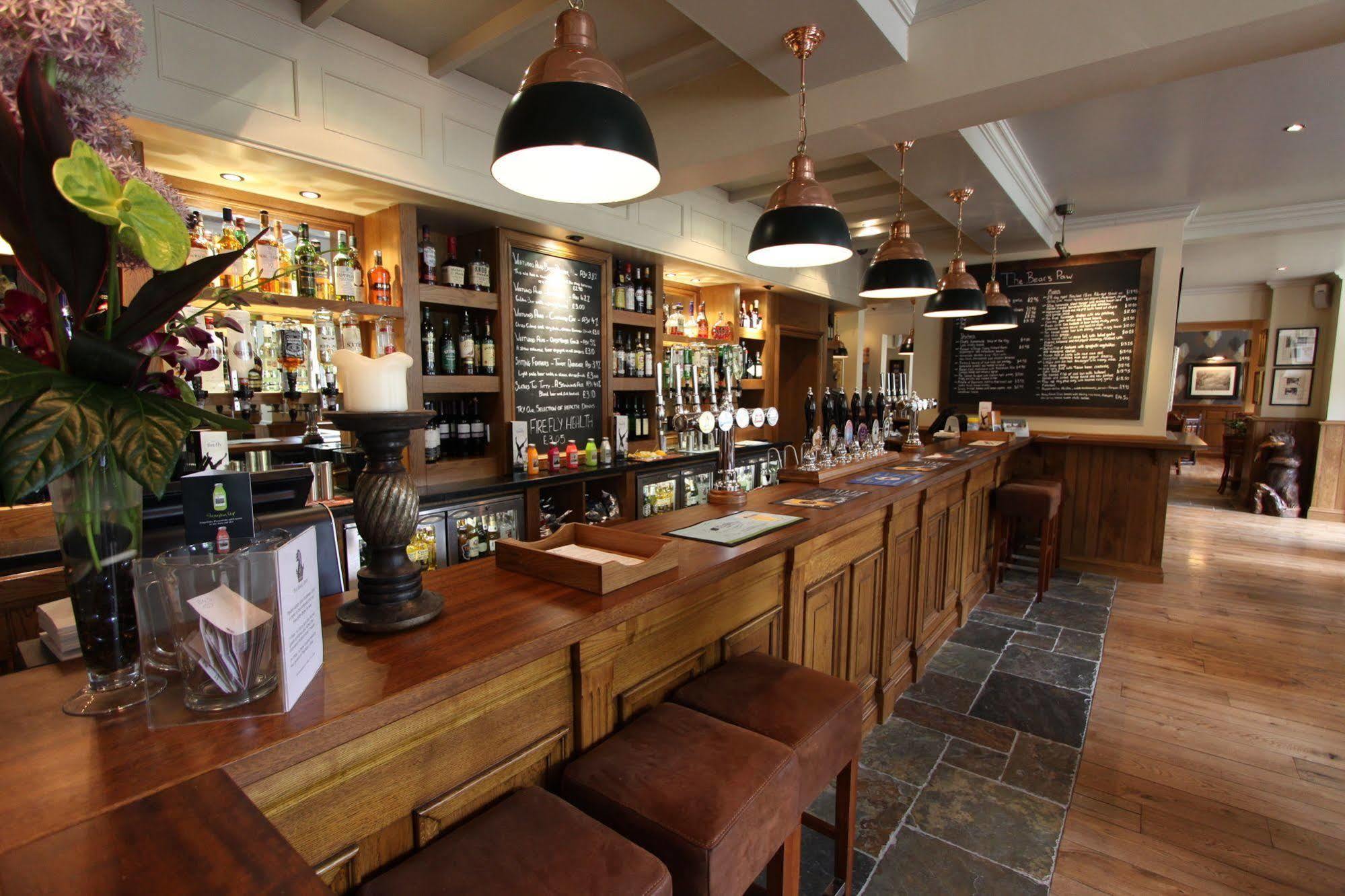 The Bear'S Paw Otel Warmingham Dış mekan fotoğraf The bar at The Old Stamp House